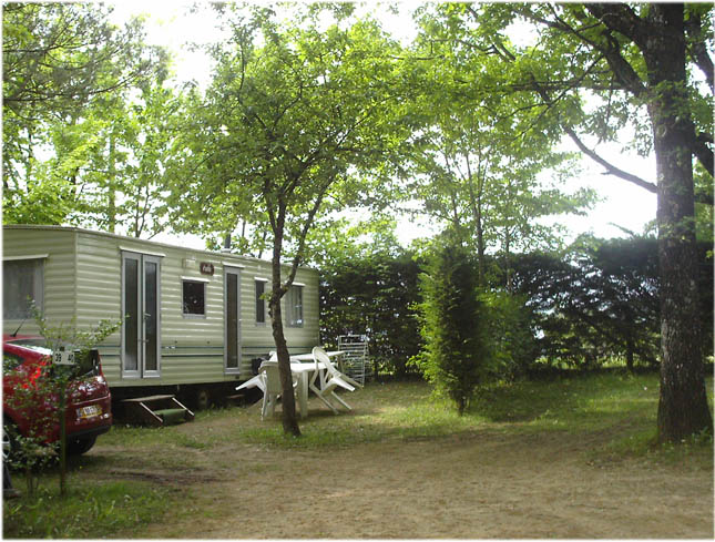 loue mobil home au coeur du Périgord noir loue mobil home au coeur du Périgord noir
